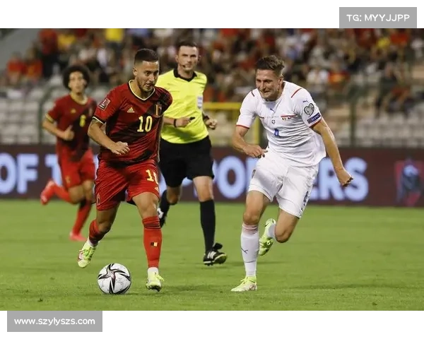 捷克在1996年欧洲杯小组赛中逆袭战胜意大利 展现顽强斗志与精彩表现